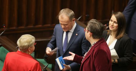 Tusk zapowiadał zmiany w TVP. "Walka trwa"