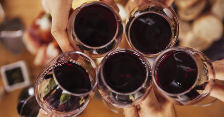 Co dzieje się z mózgiem, gdy odstawisz alkohol? Naukowcy byli zaskoczeni