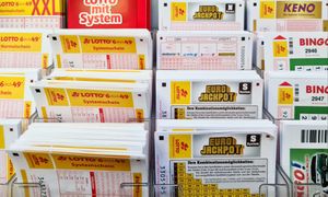 Wygrał w Eurojackpot ponad 54 mln euro. Oto gdzie kupił los