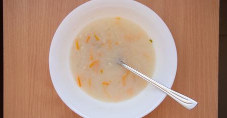 Ceny w szpitalnym bufecie w Bydgoszczy. Tyle chcą za danie w słoiku