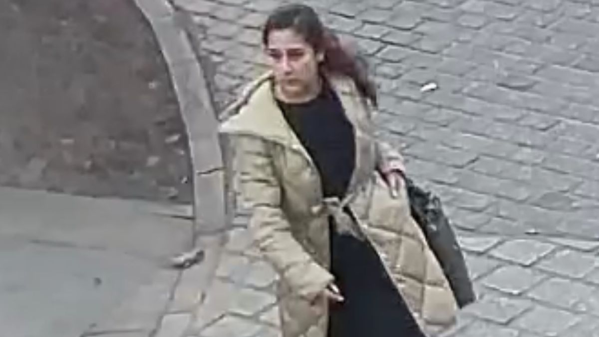 Policja próbuje ustalić jej tożsamość.