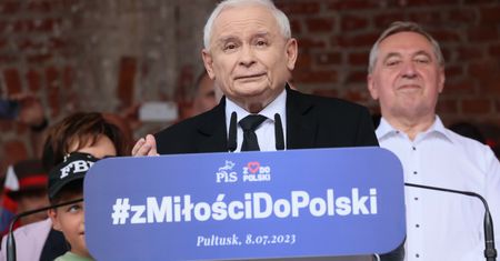 PiS wyraźnie słabnie. Mówił o “znamiennym" sondażu "prorządowego" CBOS