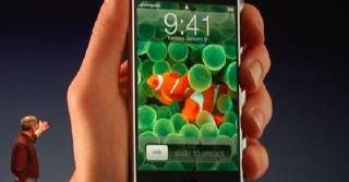 Do sklepów trafiły gigantyczne iPhone'y