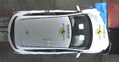 Euro NCAP rozbija BMW Active Tourer, Nissana Pulsara i Škodę Fabię
