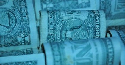 Dolar odzyskuje utracony prestiż. Wszystko rozstrzygnie się w piątek