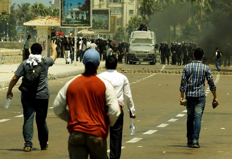 Pucz w Egipcie. Policja użyje ostrej amunicji, jeśli zostanie zaatakowana