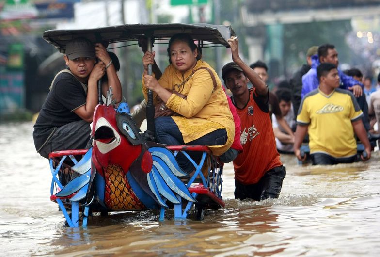 Indonezja: Powodzie w Dżakarcie, 11 ofiar