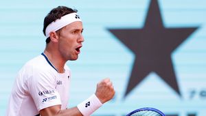 Casper Ruud błyszczał w sesji nocnej. Czeski talent kontynuuje serię