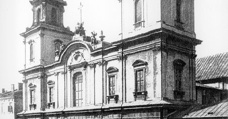Historia figury Chrystusa przy kościele Świętego Krzyża w Warszawie