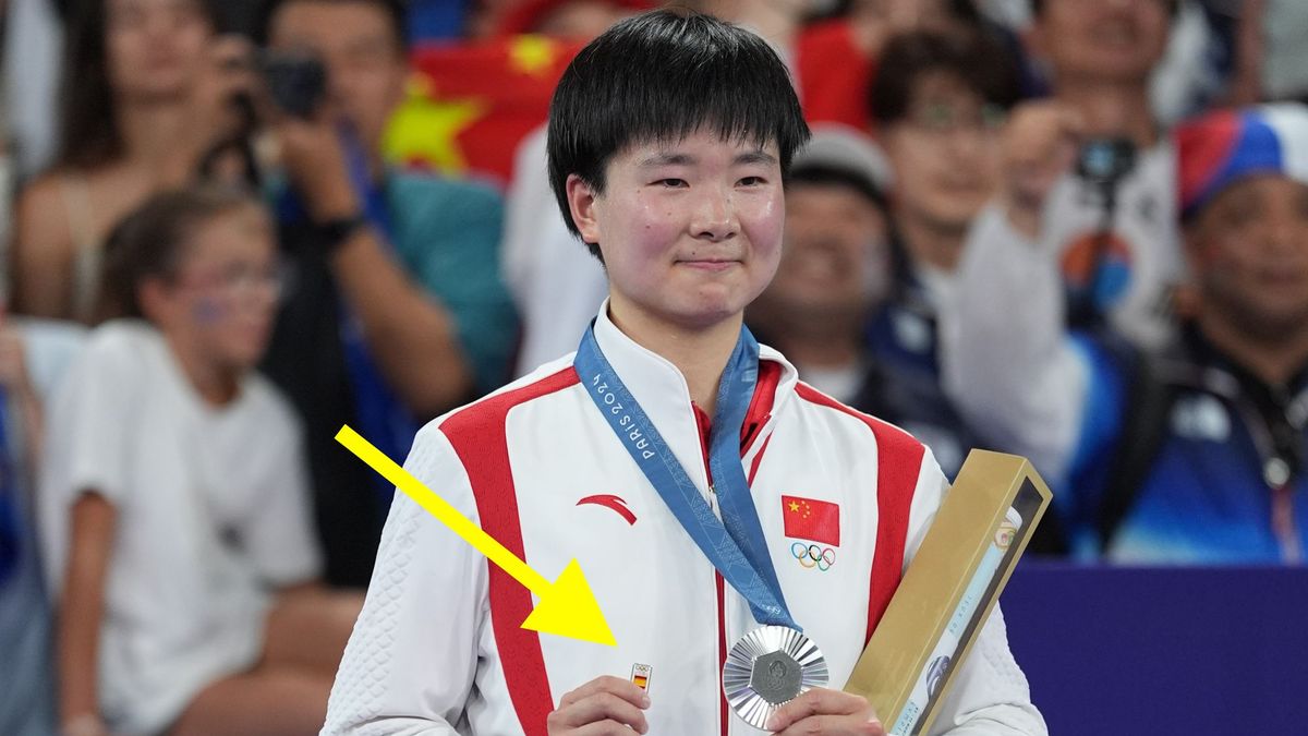 Zdjęcie okładkowe artykułu: Getty Images / Nin Minzhe/CHINASPORTS/VCG / He Bingjiao podczas medalowej dekoracji na IO w Paryżu