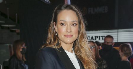 Mieszka w drogiej willi w LA. Wiadomo, z kim jest zaręczona