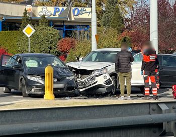 Lublin: Zderzenie BMW z hondą na skrzyżowaniu. Duże utrudnienia w ruchu
