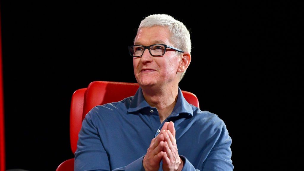 Tim Cook radzi dziennikarzowi, by kupił mamie iPhone'a