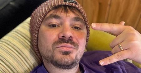 Daniel Martyniuk pokazał uśmiechniętego syna po kąpieli. Tata na medal? (FOTO)