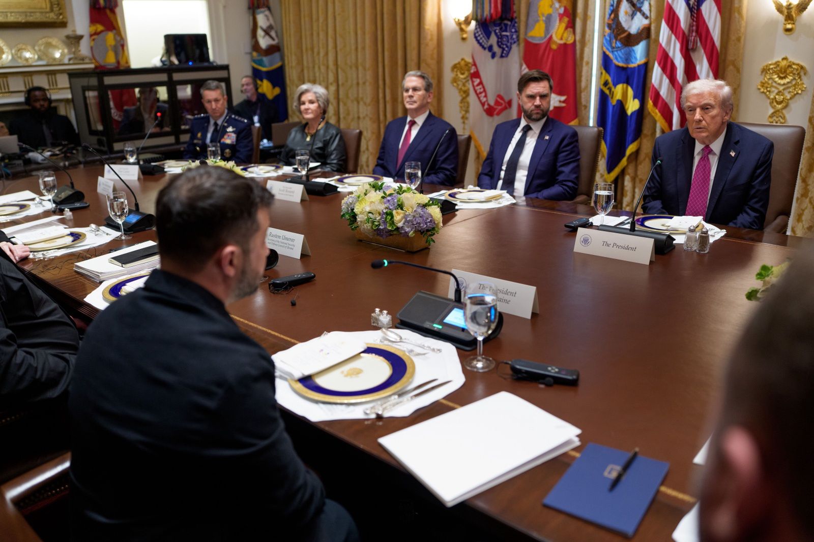 "Bolesne punkty" Rosji. Zełenski przybył do USA z mapami