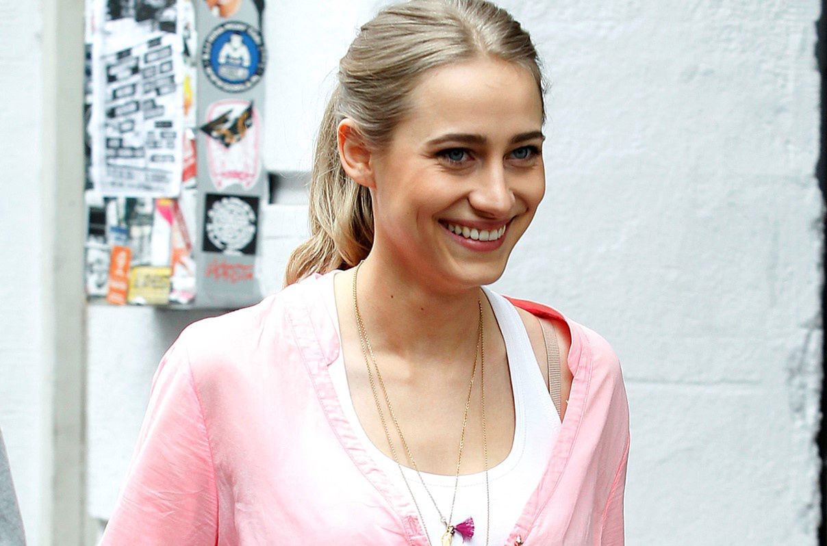 Julia Rosnowska nie określa płci swojego dziecka. Jak wychowuje syna?