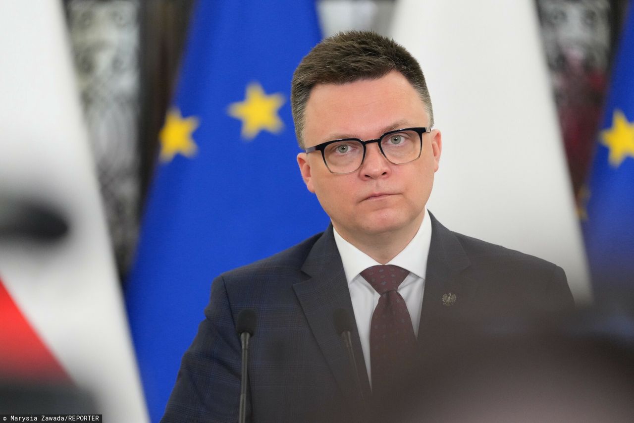 Szymon Hołownia ustąpi z funkcji marszałka Sejmu. Co mówią Polacy?