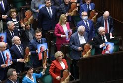 "Bazuje na emocjach". Minister oskarża TVN