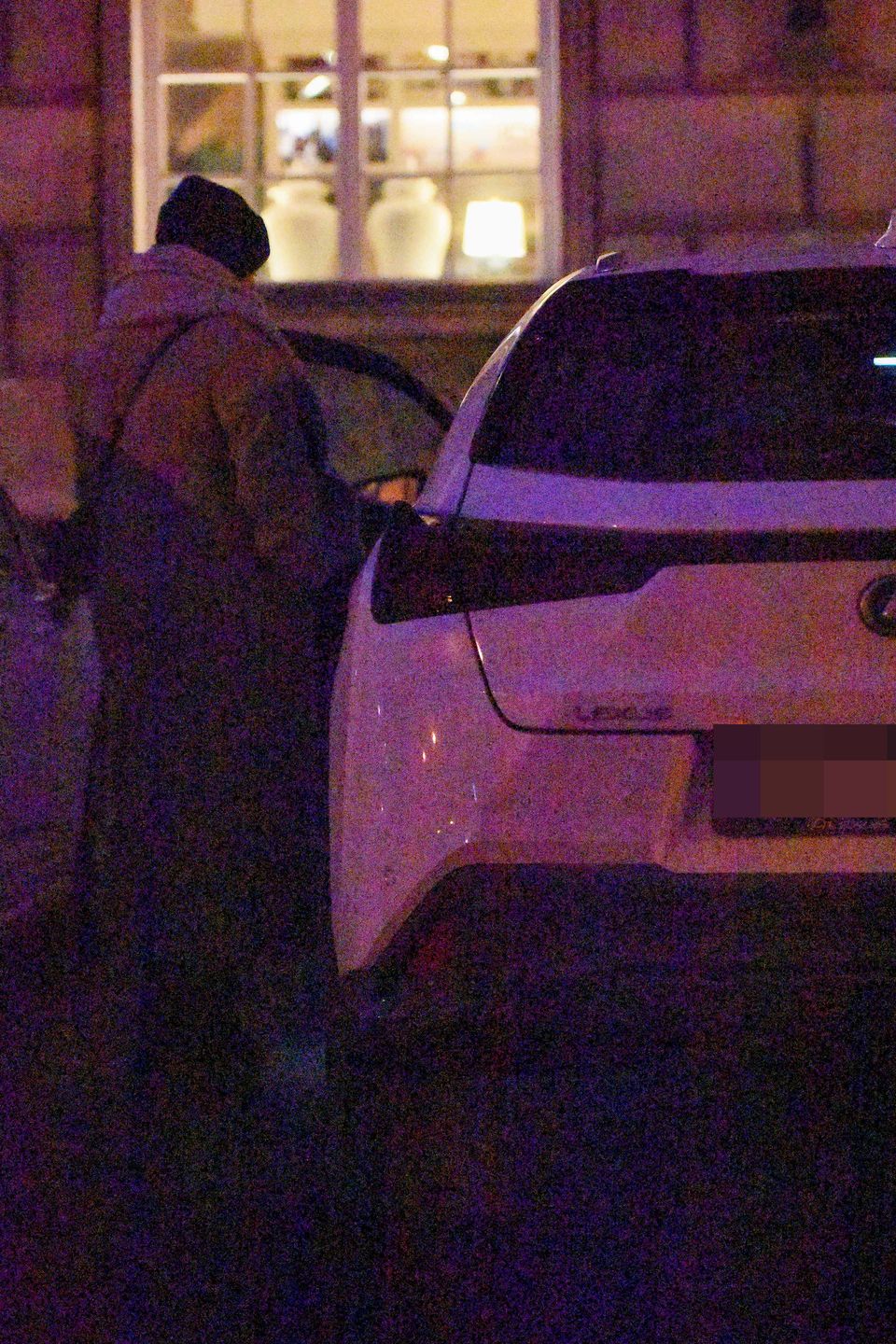 Aneta Zając stroi się w butiku