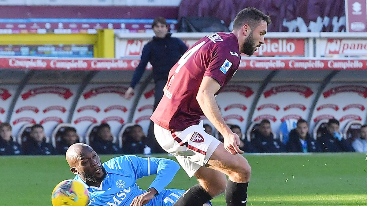 PAP/EPA / Alessandro Di Marco / Mecz Serie A: Torino FC - SSC Napoli