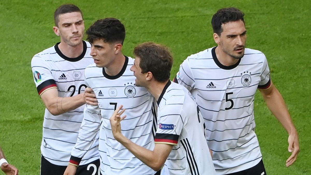 Zdjęcie okładkowe artykułu: PAP/EPA / Matthias Hangst / Na zdjęciu: reprezentanci Niemiec cieszą się z gola Kaia Havertza (drugi z lewej)