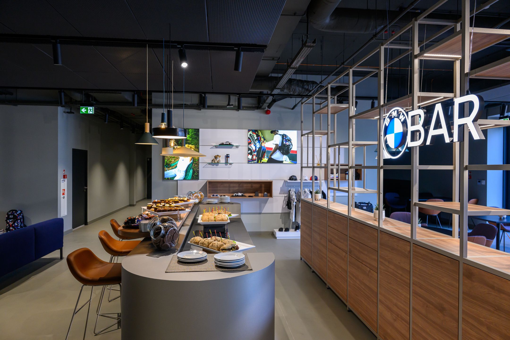 Centrum szkoleń BMW Group w Jawczycach przy granicy z Warszawą