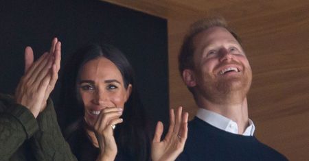 Wyłapała ich kamera. Reakcja księcia Harry'ego obiegła sieć