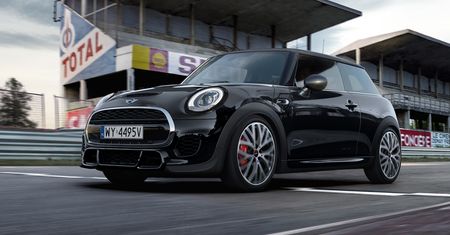 Mini Carbon Pro Edition – fabryczny tuning czy kiepski dowcip?