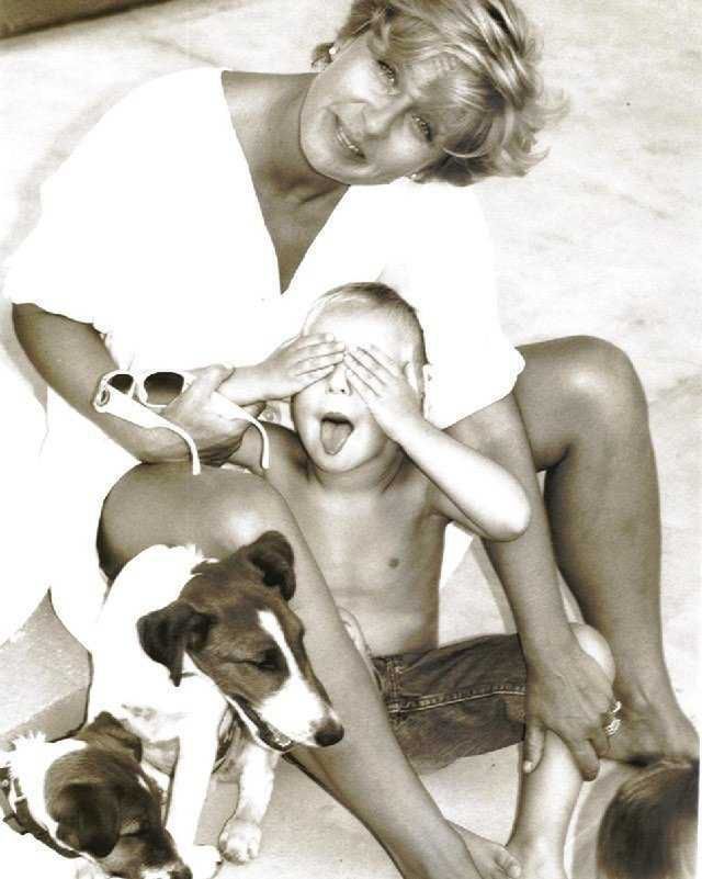 Krystyna Janda z synem wyglada jak księżna Diana