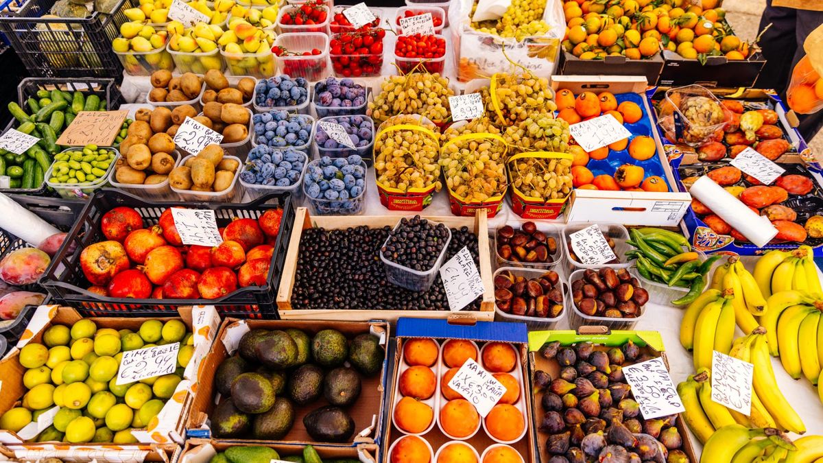 Jakie produkty są najtańsze i najzdrowsze w sezonie letnim?