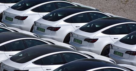 Nie ma wątpliwości. Tesla jeszcze bardziej przyspieszy