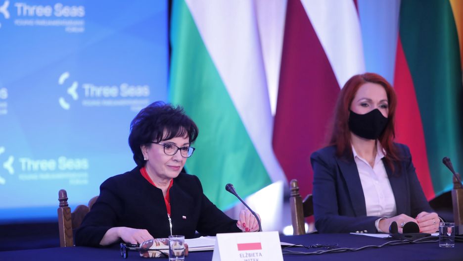 Marszałek Sejmu Elżbieta Witek przyznała dwie nagrody szefowej Kancelarii Sejmu