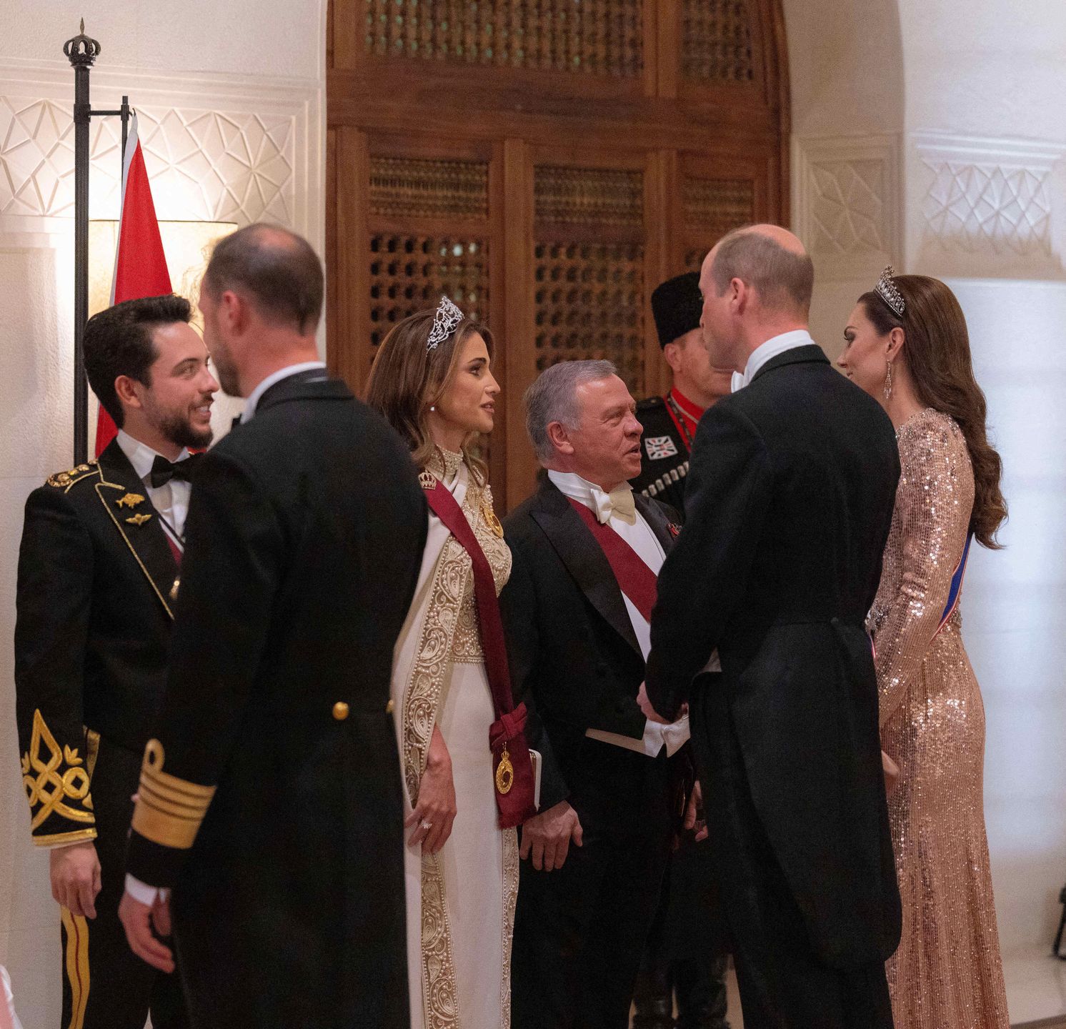 Kate i William na weselu w Jordanii