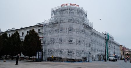 Remont Hotelu Europa w Lublinie na finiszu. Nowe logo na budynku i zwrot w sprawie restauracji Magdy Gessler