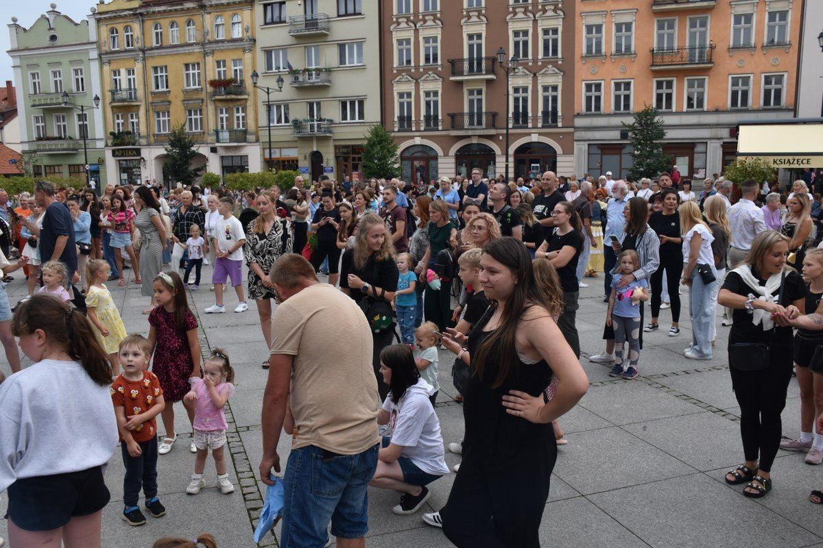 Potańcówka na Głównym Rynku w Kaliszu