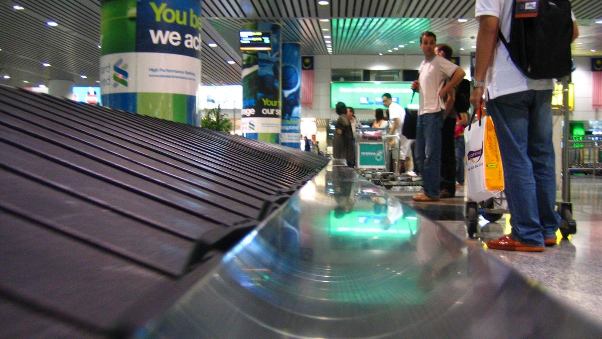 Od poniedziałku lotnisko Zielona Góra-Babimost wstrzymuje loty.