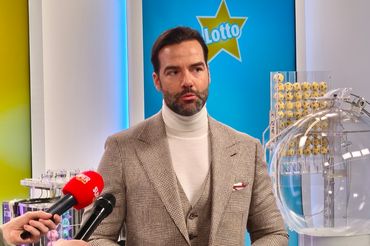 Po zmianie w losowaniach usłyszymy głos Conrado Moreno. 