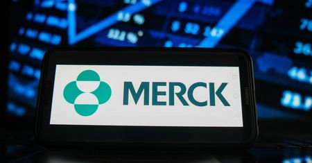 Tabletka na COVID-19 coraz bliżej. Gigant farmaceutyczny wystąpił z wnioskiem