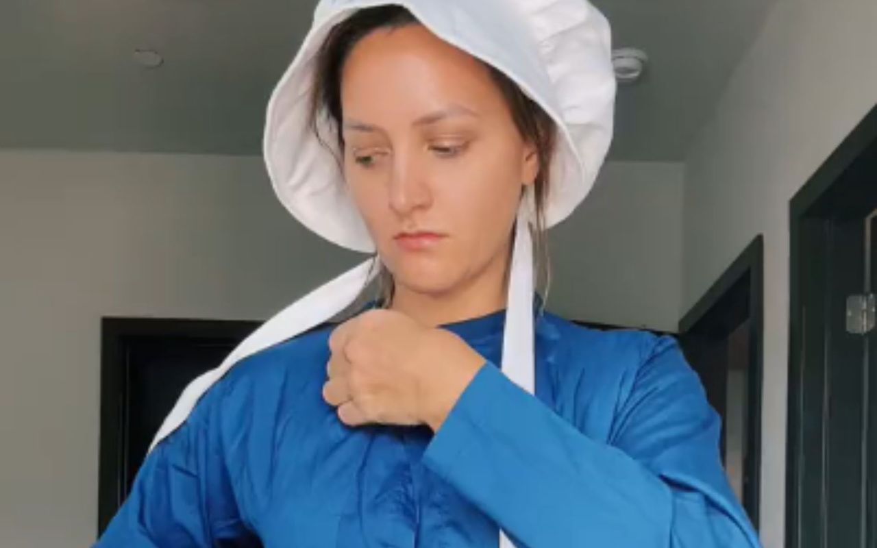 Amish woman unveils life behind closed doors. Toilet paper would be a luxury