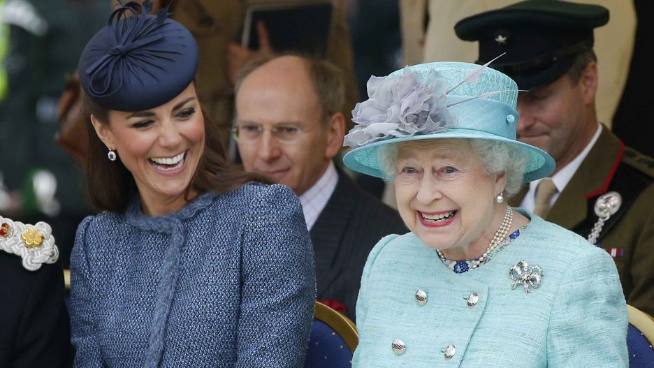 Kate Middleton i królowa Elżbieta II