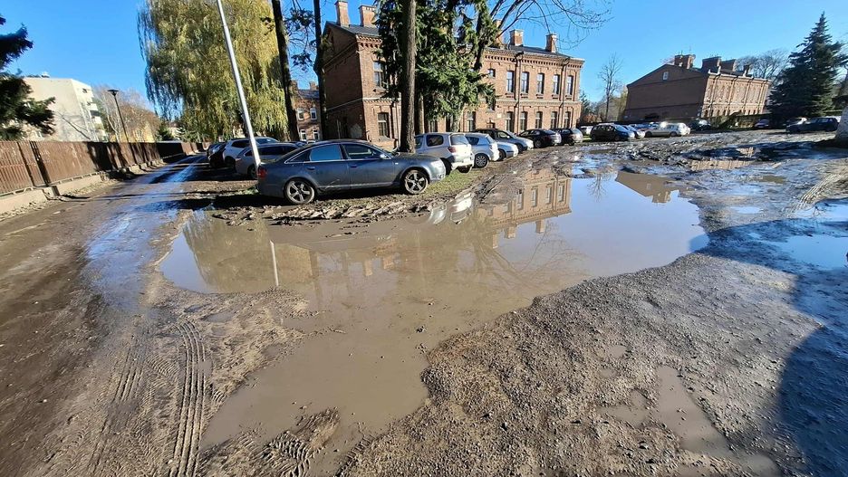 Na zamojskim osiedlu Koszary. Mieszkańcy osiedla mają już tego dość
