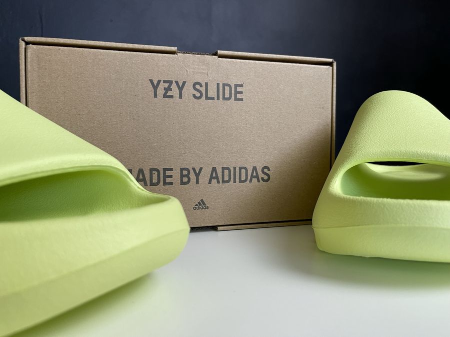 Adidas Yeezy Slides