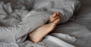 Wpływ skarpetek na zasypianie. Naukowcy przeprowadzili badania