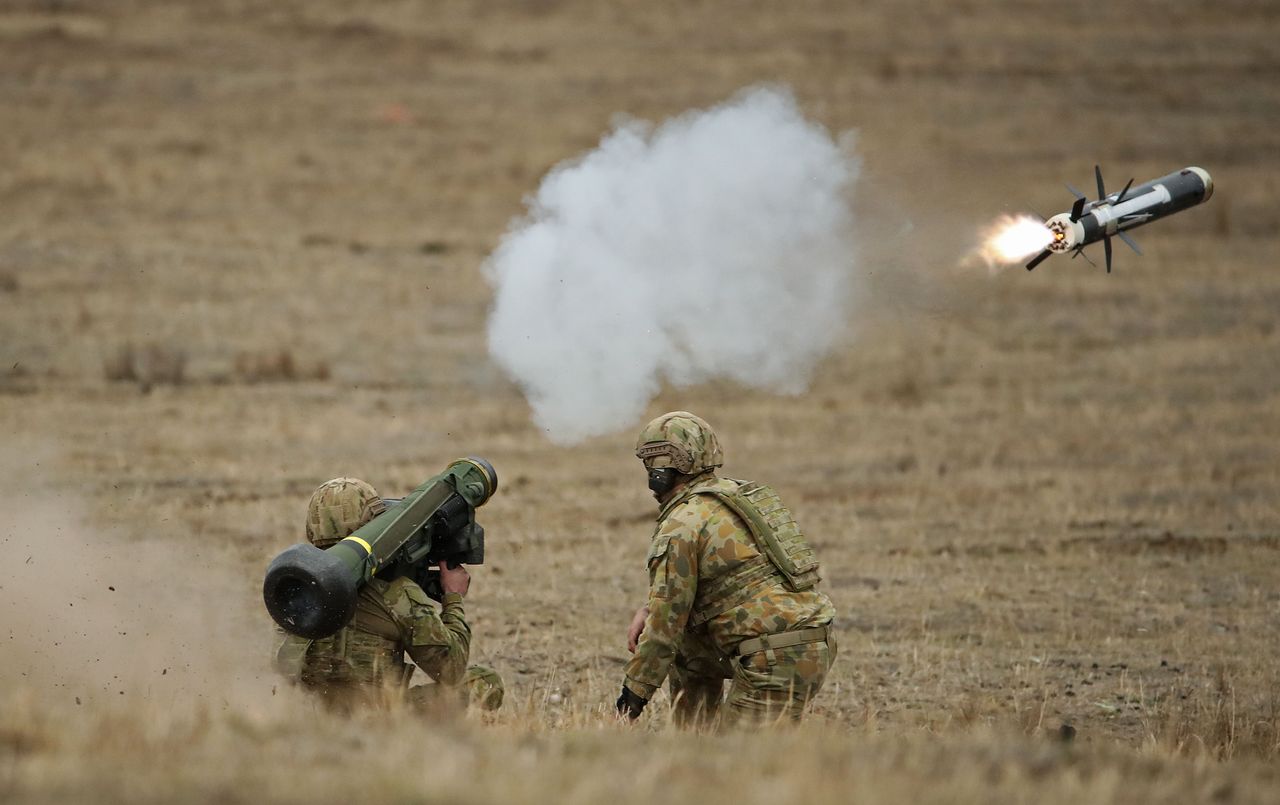 Ćwiczenia militarne - wystrzeliwanie pocisków Javelin