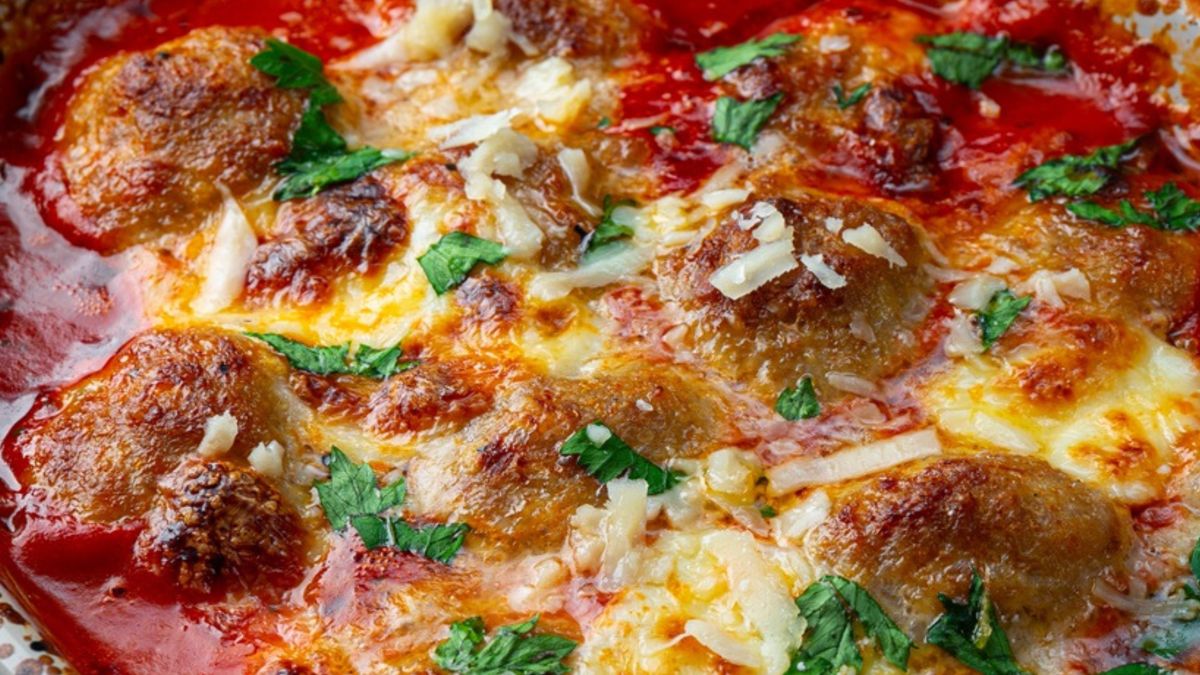 Pulpety w sosie pomidorowym z mozzarellą 