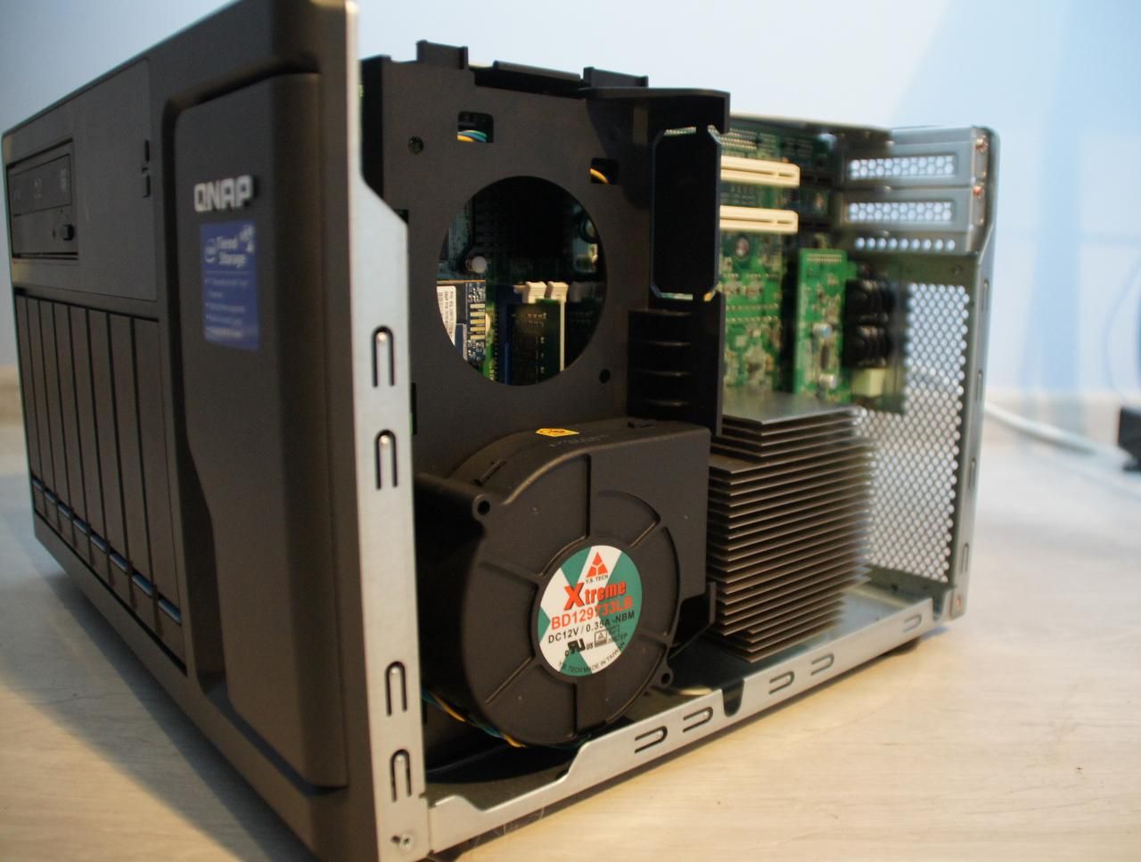 QNAP TVS-882BR: test profesjonalnego dysku sieciowego z nagrywarką Blu-ray 7