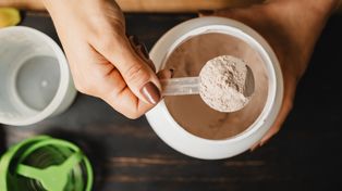 Przyjmowała kreatynę przez miesiąc. Dietetyczka opisała efekty