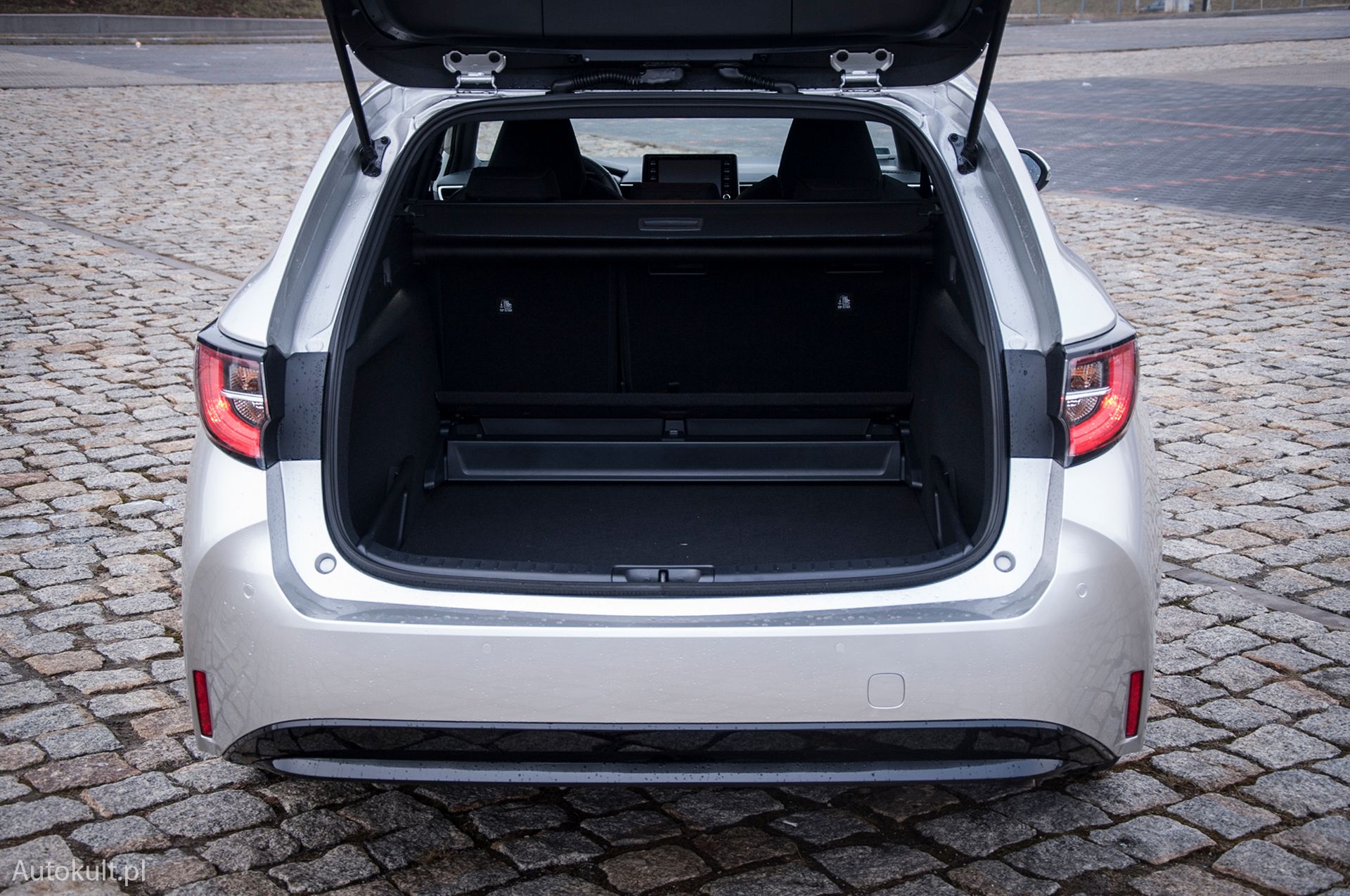 Suzuki Swace 1.8 Hybrid (2021) (fot. Mateusz Żuchowski)