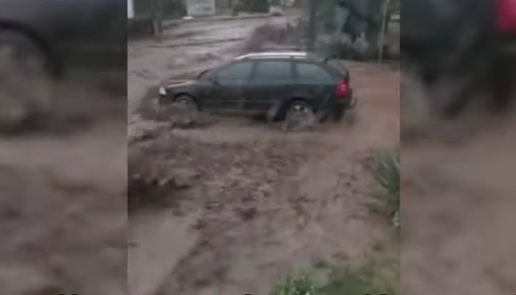 Błyskawiczna powódź nawiedziła Niemcy i pozostawiła wielkie zniszczenia. 