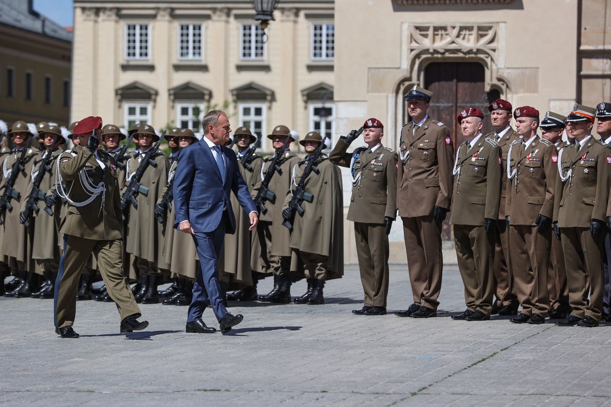 "Poinformuję opinię publiczną". Tusk o autorach "prowokacji, aktów sabotażu i dywersji"